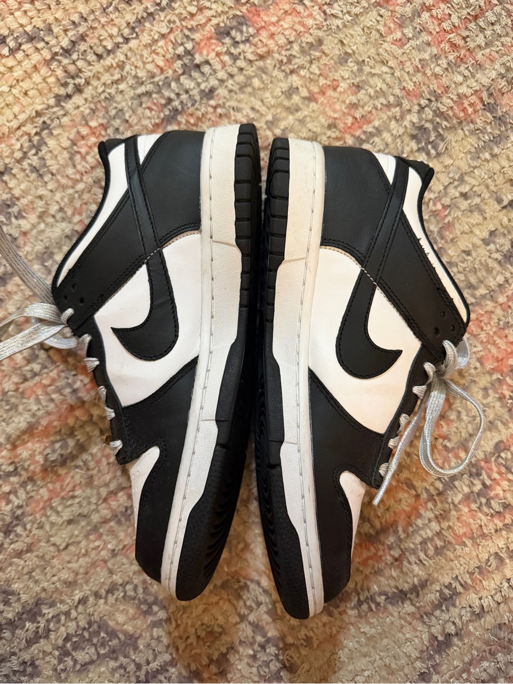 Nike Panda Dunks - Picture 3 of 5